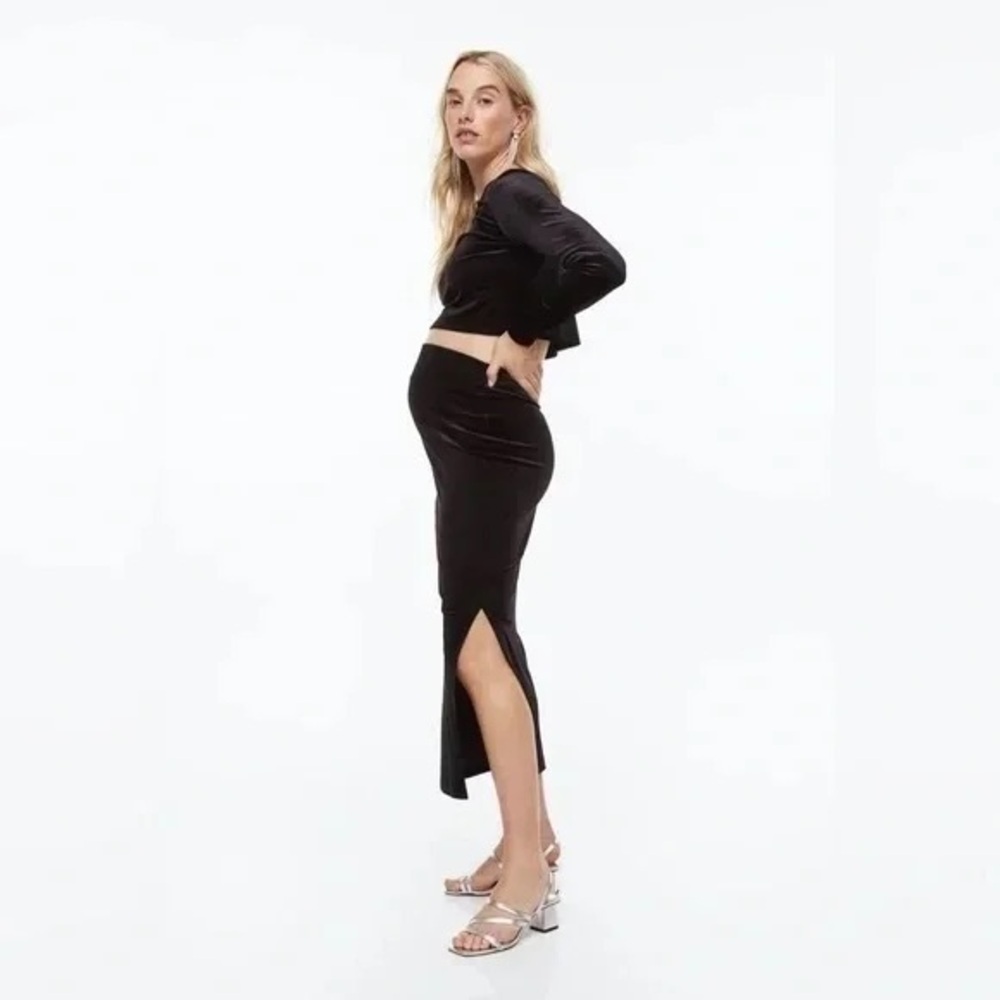 H&M | Mama 2-Piece Velour Set Various Sizes Available Black